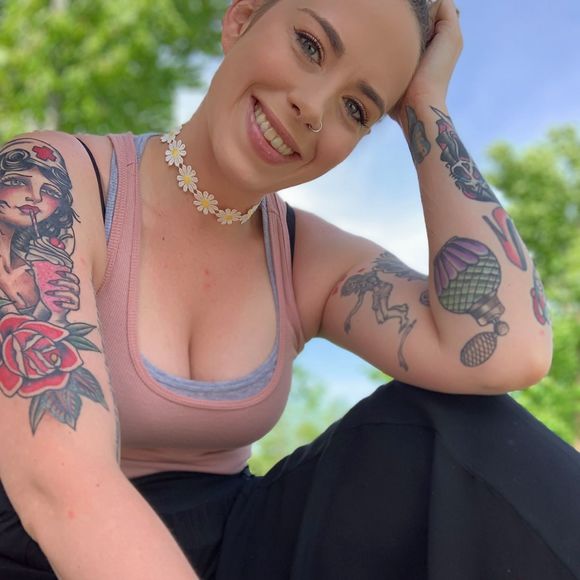 Meet your Posher, Emily - Picture 1 of 1